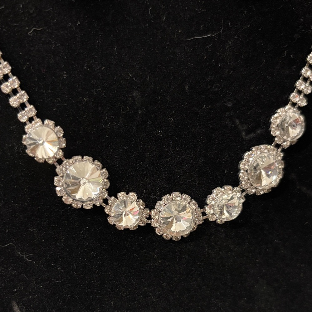 Silver Rhinestone Jewelry Set - Picture 3 of 4